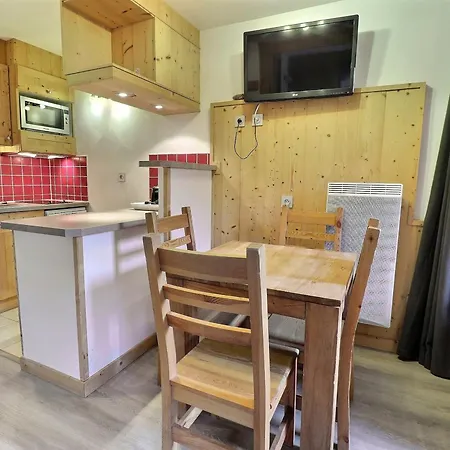 Divisible Skis Aux Pieds, 4 Pers, Proche Commerces Et Remontees, Animaux Admis - Fr-1-182-198 Apartment